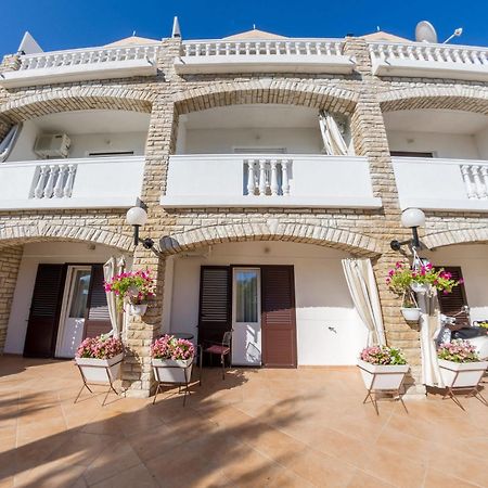 Hotel Tony Đảo Pag Ngoại thất bức ảnh