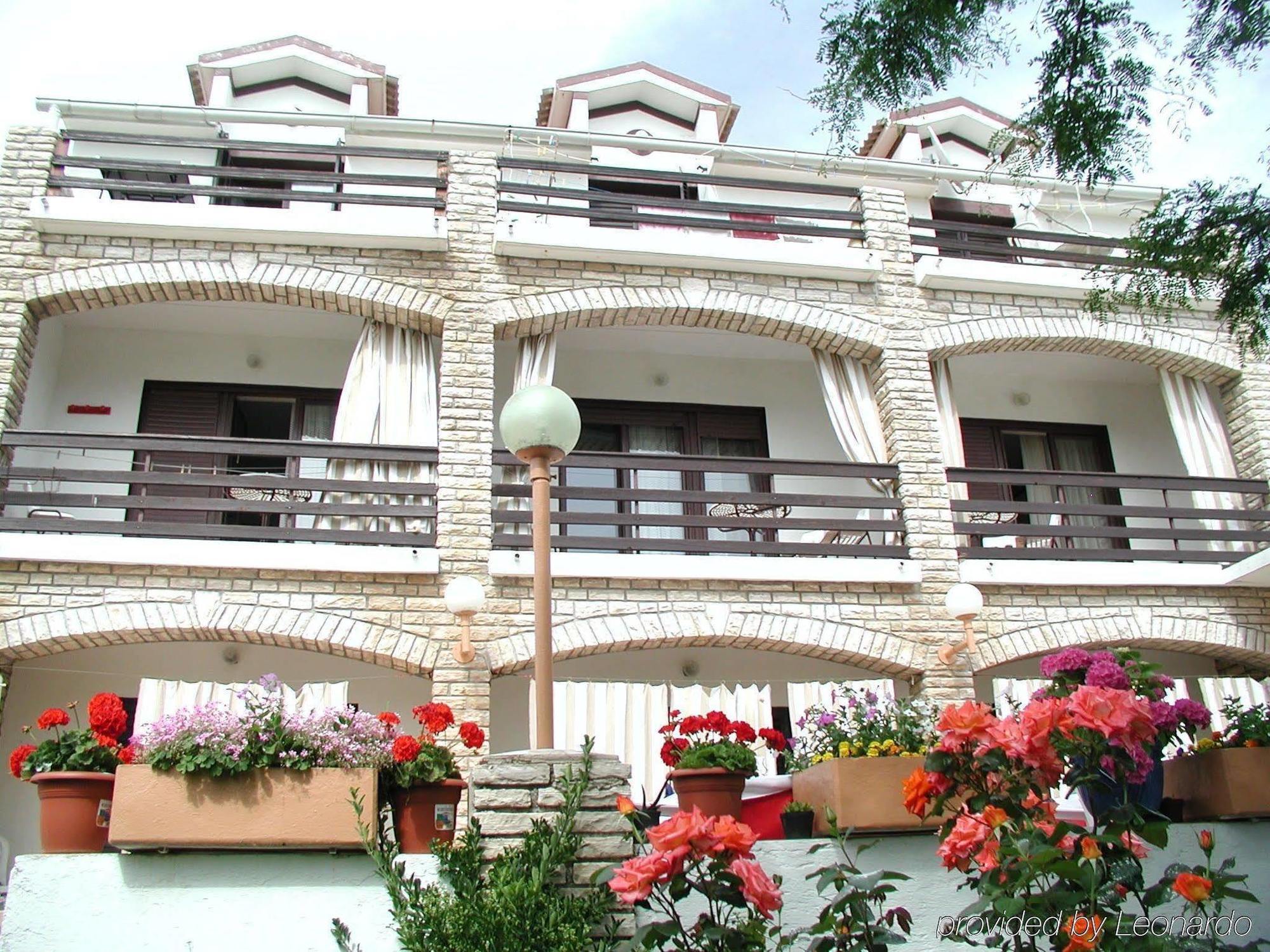 Hotel Tony Đảo Pag Ngoại thất bức ảnh
